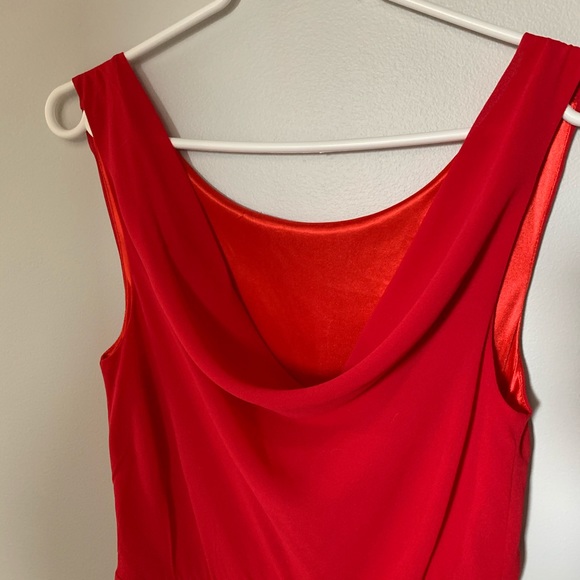 Red Dress - Picture 7 of 7